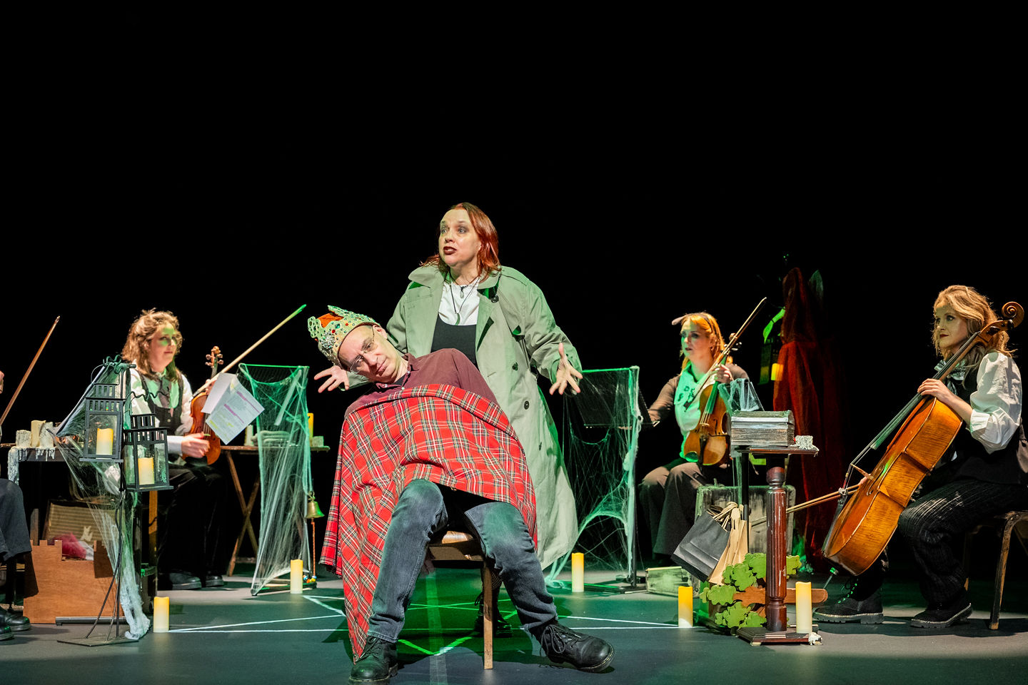 Dame Heccatty Weirdsister and the Instruments of Darkness do Macbeth - Image 1